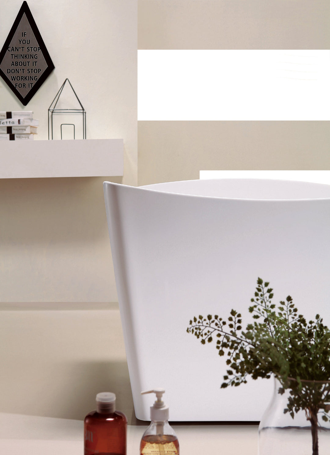 67" Acrylic Freestanding Bathtub in Gloss White, Acrylic Bt 15
