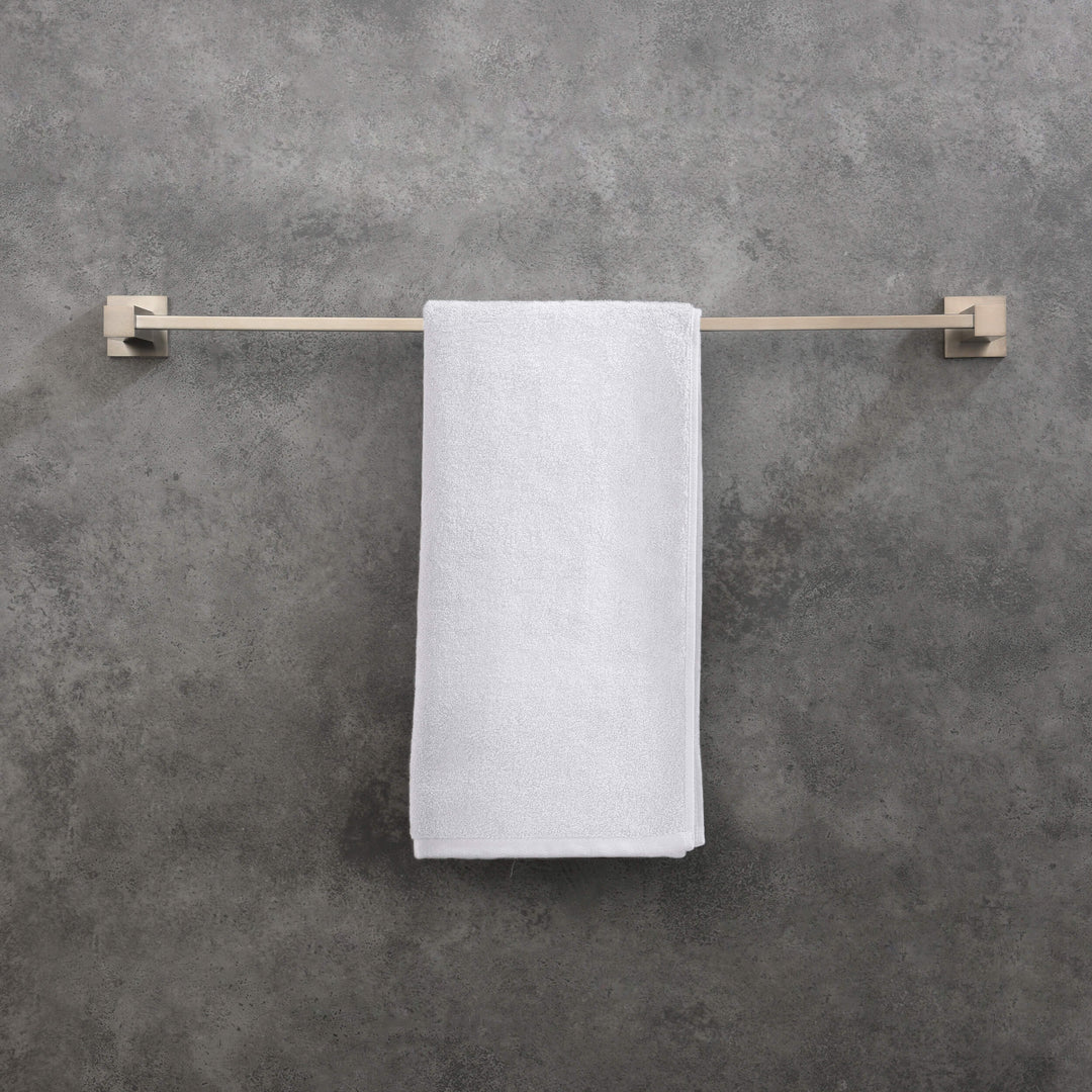 Quadra Square Bathroom Towel Bar