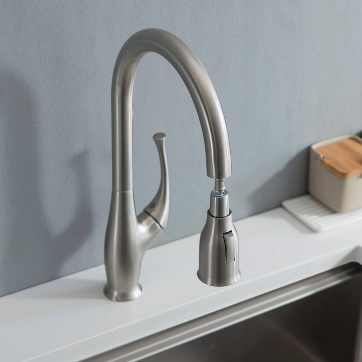 Kansas Single-Handle Pull-Down Kitchen Faucet
