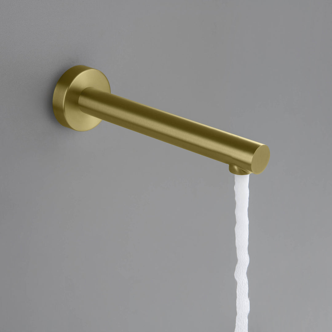 Halo Metal Tub Spout